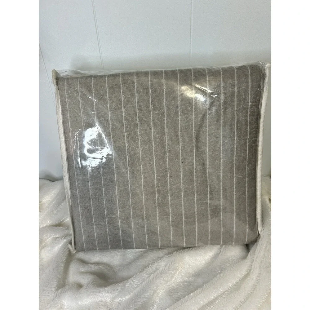 King Size Waterproof‎ Mattress, Protector. Bamboo Fiber, Protect Against Mites.